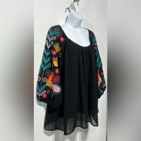 Savanna Jane Black/Multi-color Floral Embroidered Top 3/4 Sleeve Size 3X - Picture 2 of 5